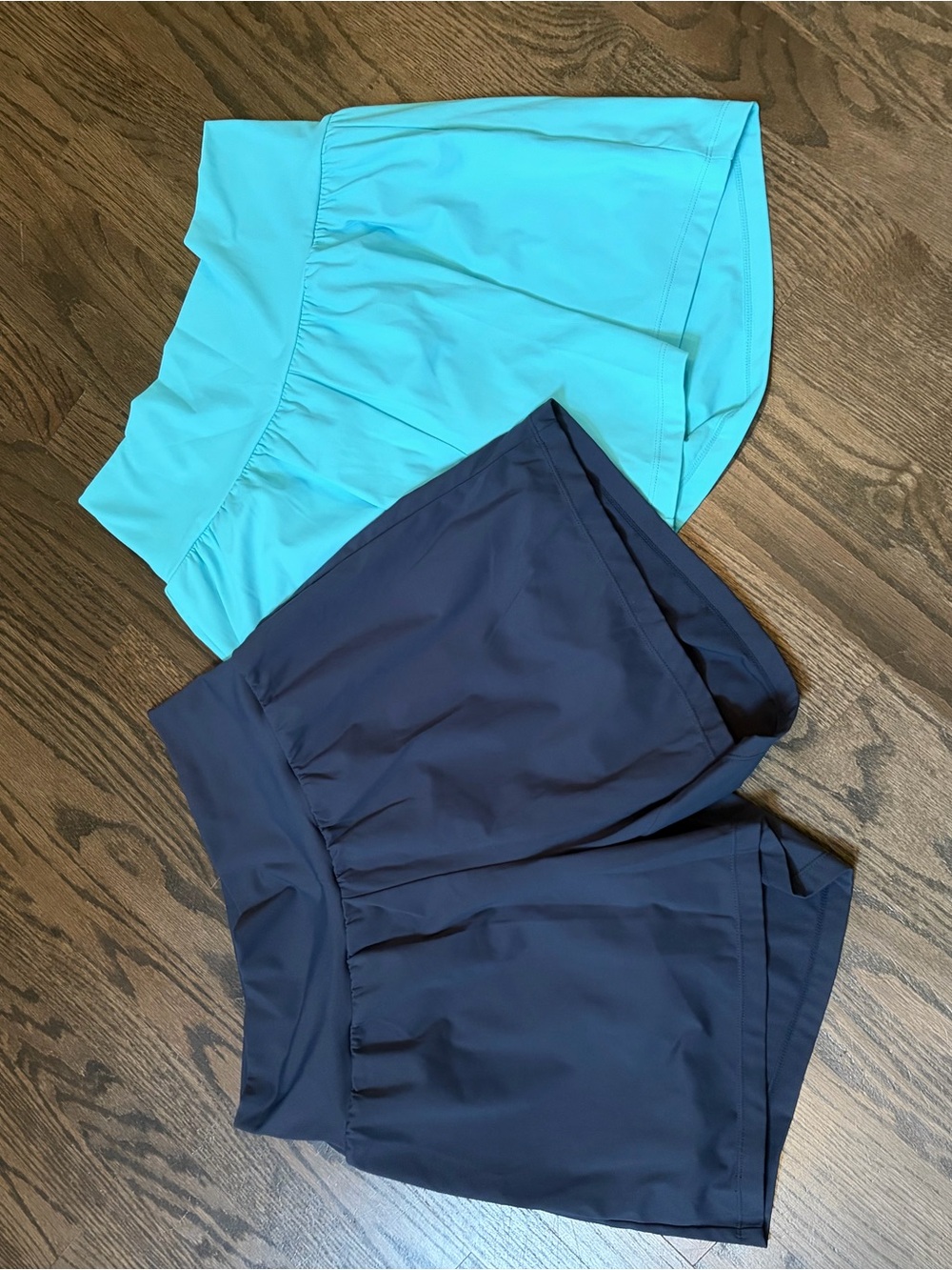 HALARA HighWaist Active Shorts Navy &Aqua 5 inch inseam Pockets for cell, unused - Picture 3 of 10